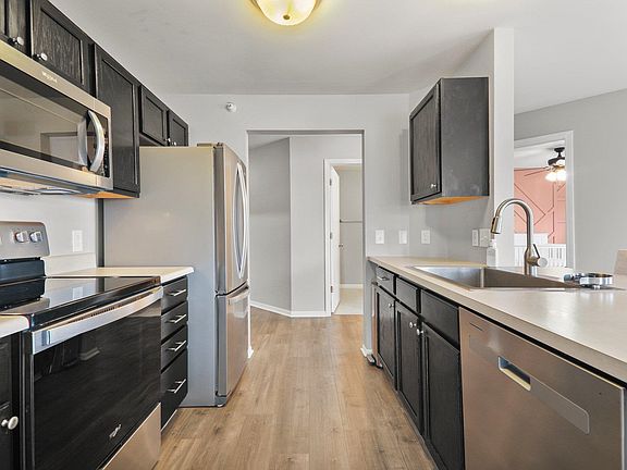 5th image of 700 Herndon Dr APT 203