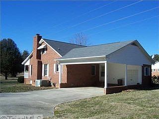 5th image of 3921 Lagrange Dr