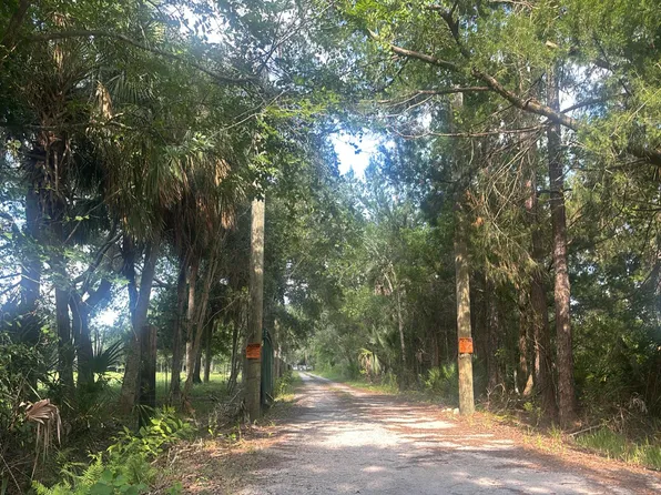 1911 County Road 75, Bunnell, FL 32110