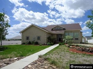 2620 Popo Agie Dr, Rock Springs, WY 82901