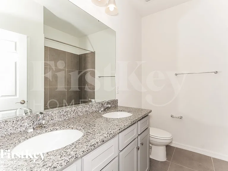 331 Corbel Ln — Photo 14