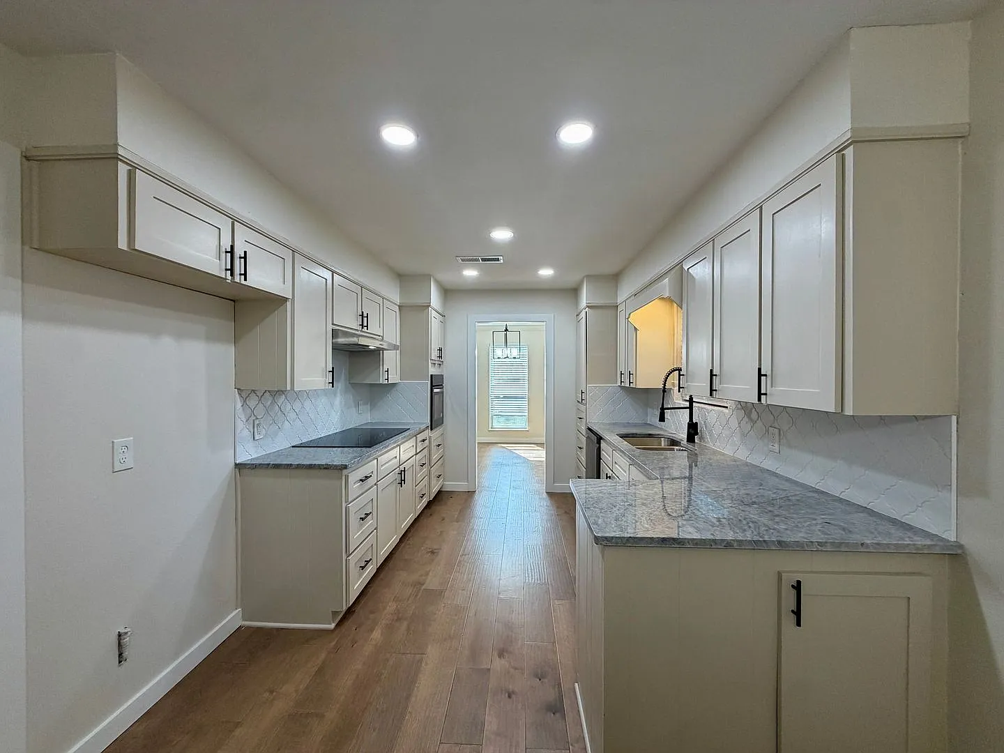 3BR / 2BA House + Bonus Room in Waco, Texas — Photo 4