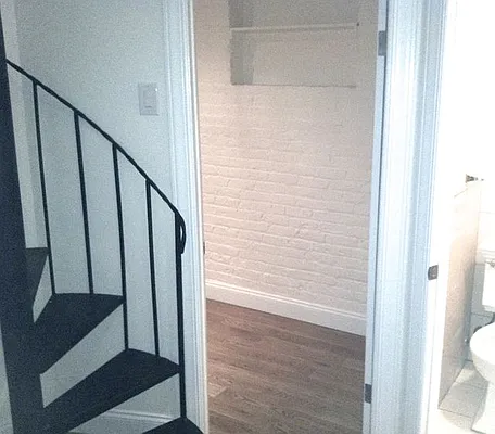 Rented by Cooper & Cooper Real Estate | media 20