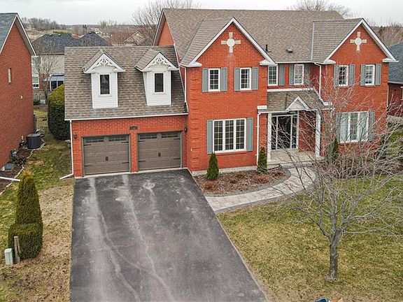 3rd image of 1386 Sandalwood Dr