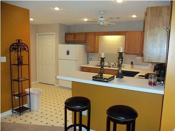 4th image of 3326 Kensington Ct