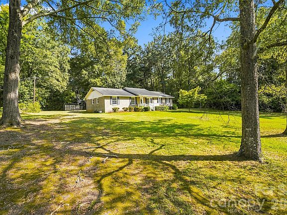 4th image of 556 Oakhaven Dr