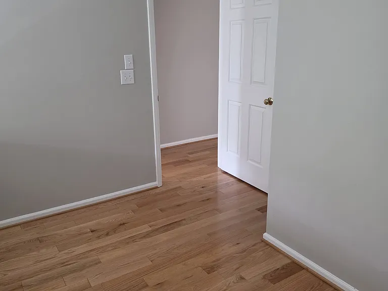 7504 Riverside Ct — Photo 29
