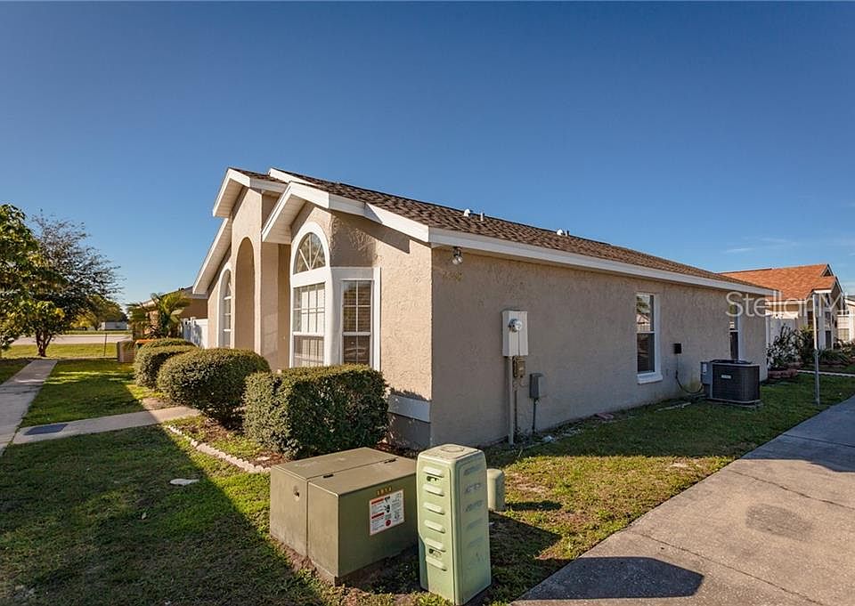 1st image of 2368 Harbor Town Dr