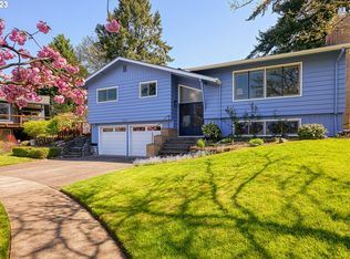 10961 SW Berkshire Pl, Portland, OR 97225