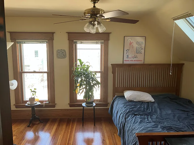 2409 Sommers Ave — Photo 10