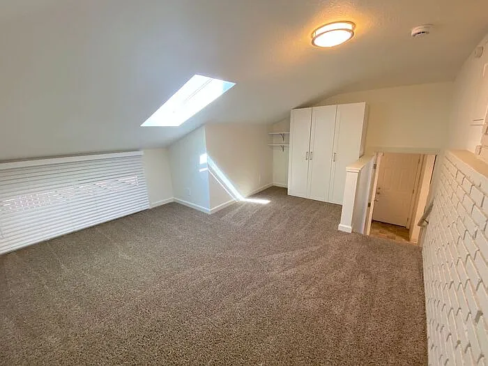 1100 Sutro St — Photo 28