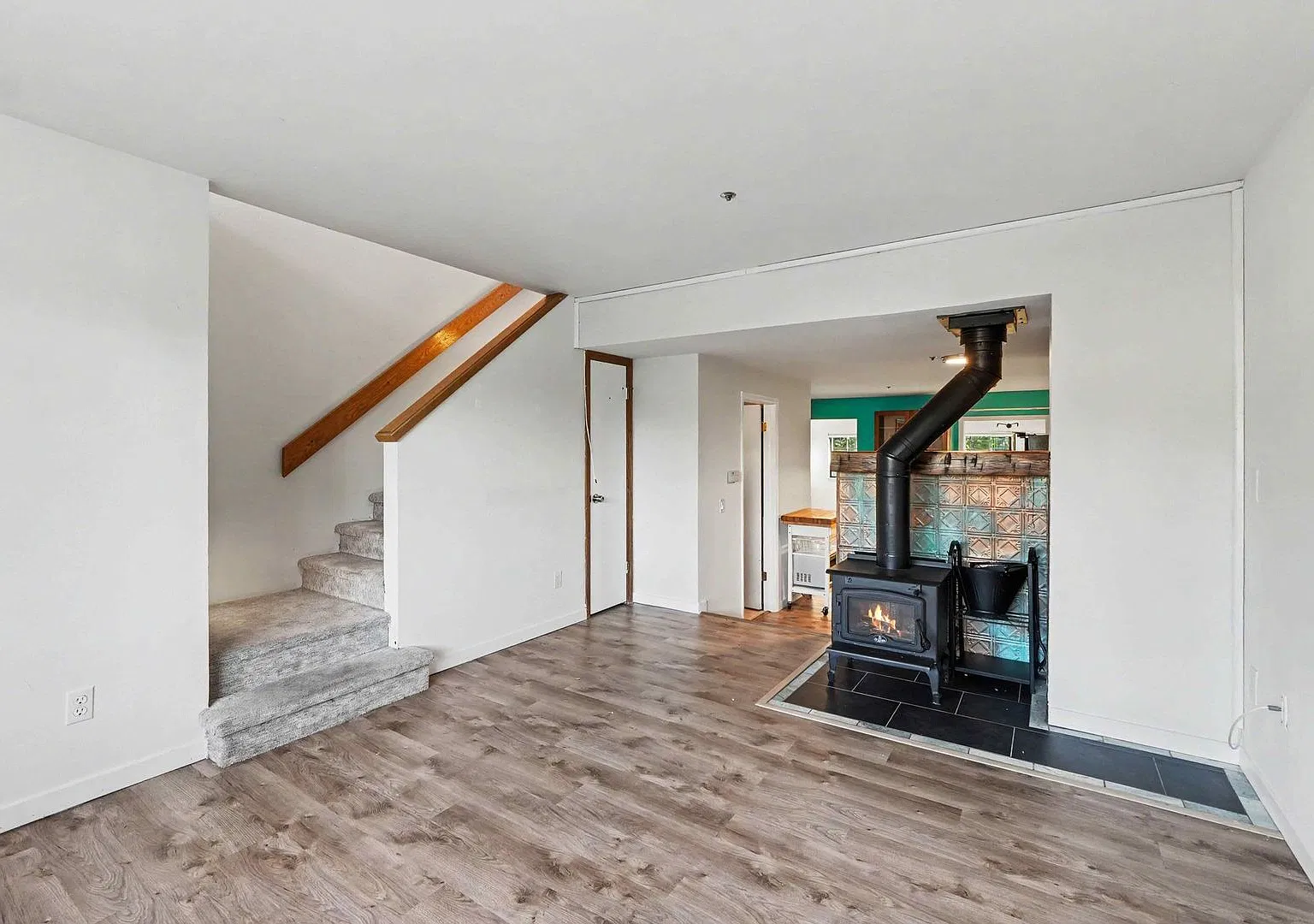 Beautiful 2-Bedroom, 2-Bathroom Condo Near Parks & Boulder Favorites — Photo 4