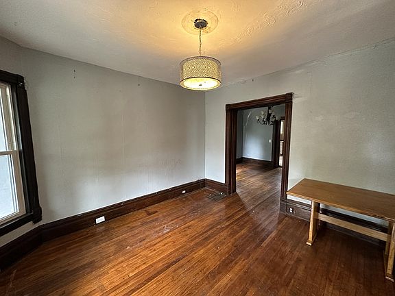 3rd image of 1166 Jefferson Ave SE