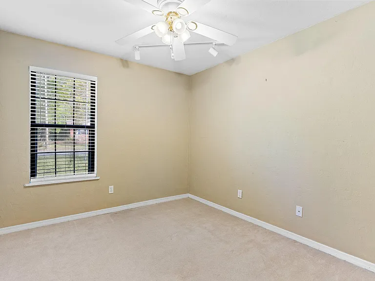 3213 Shimmy Ln — Photo 13