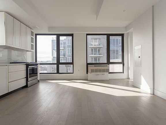 4th image of 175 19th St #901
