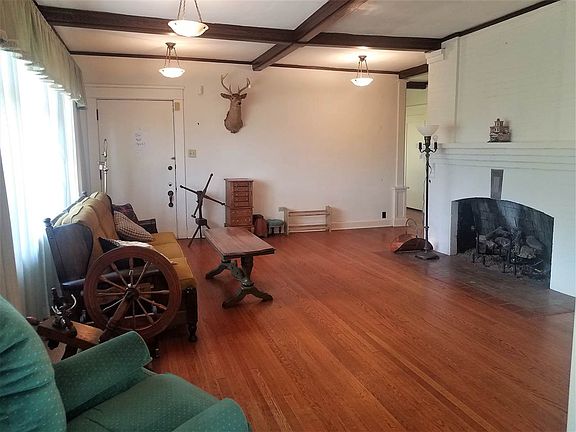 4th image of 415 Cliffwood Dr
