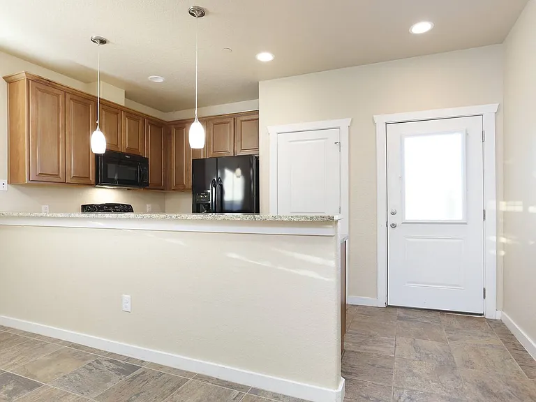 211 Circle Ct — Photo 11