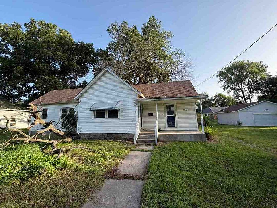 1st image of 835 W Elm St