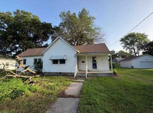 835 W Elm St, Columbus, KS 66725
