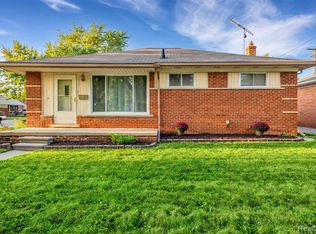 16531 Frazho Rd, Roseville, MI 48066