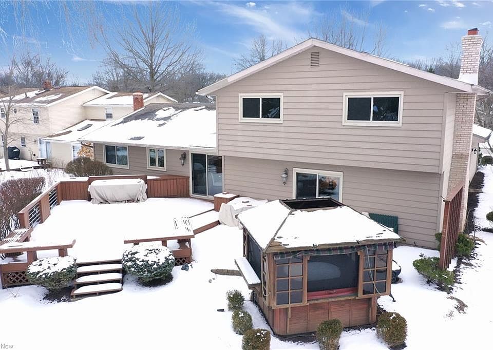 1st image of 37615 Bunker Hill Dr