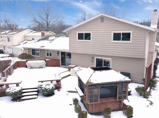 37615 Bunker Hill Dr, Solon, OH 44139