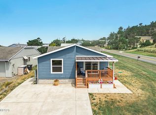 1700 NW Westward Ho Dr, Waldport, OR 97394