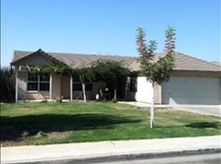 2415 N Summers Ct, Visalia, CA 93291
