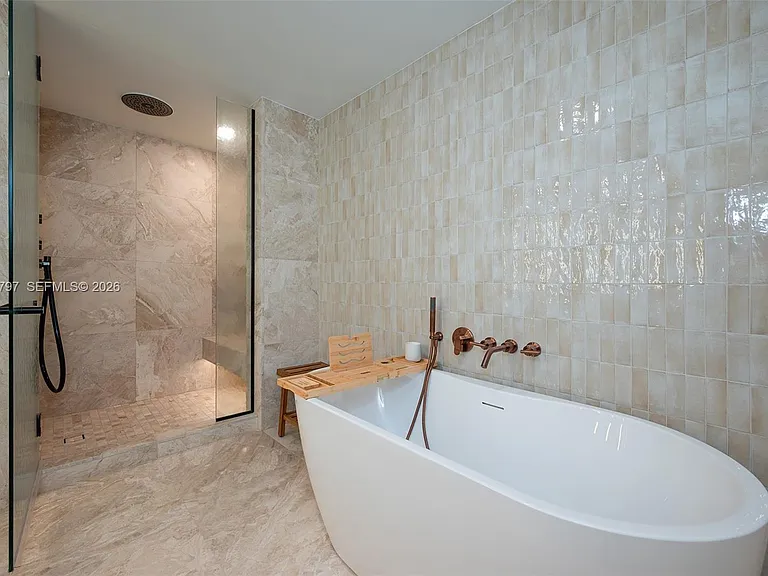 1176 97th St #502 — Photo 19