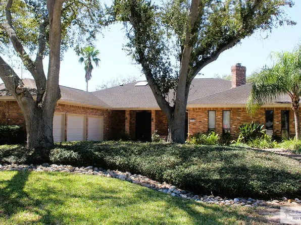 1301 Palm Valley Dr E, Palm Valley, TX 78552