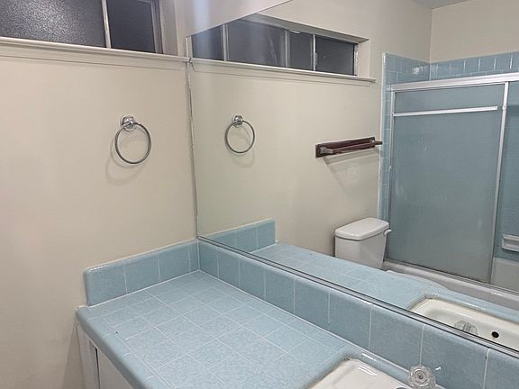 5th image of 3515 E Center Ct