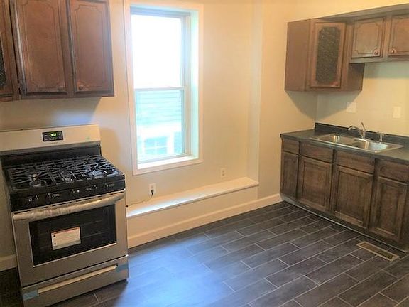 New stainless steel stove