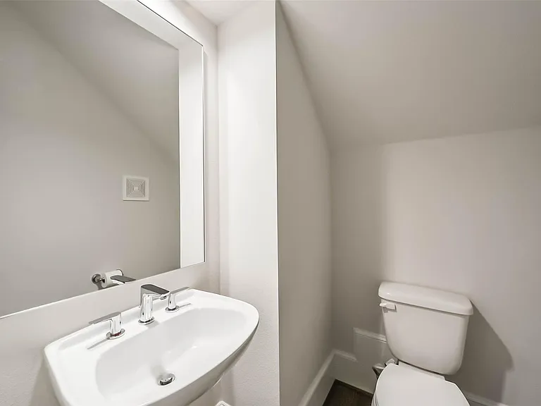 5308 S Capitol St — Photo 17