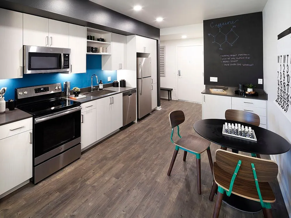 Kitchen - AVA Esterra Park