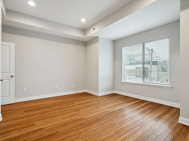 1633 Carpenter St — Photo 20