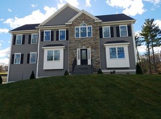 6 Tanners Ridge Rd, Peabody, MA 01960