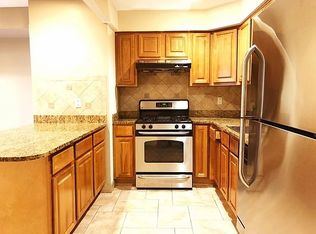 30-76 38th St APT 3D, Astoria, NY 11103
