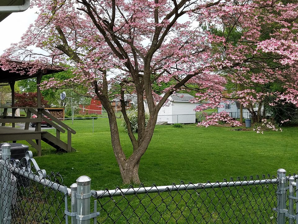 2nd image of 9719 Chapelwood Ln