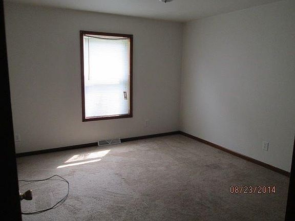 4th image of 180 N 4th Ave