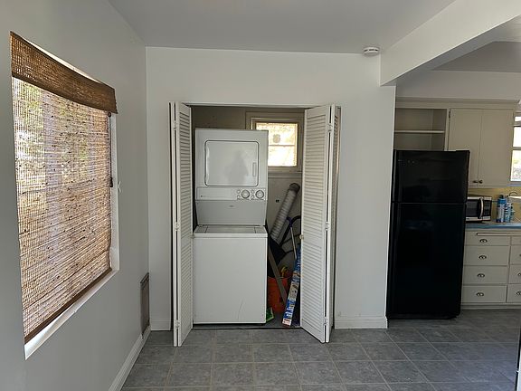 5th image of 4059 Sherman Way
