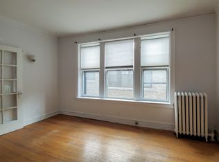 432 1/2 W Surf St #301, Chicago, IL 60657