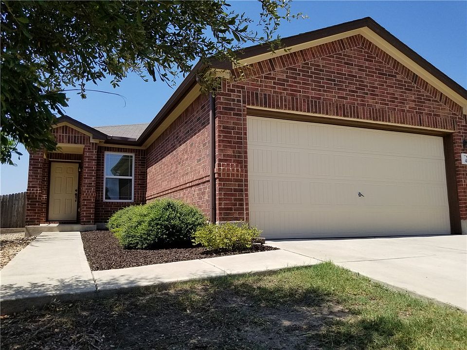1st image of 410 Gina Dr