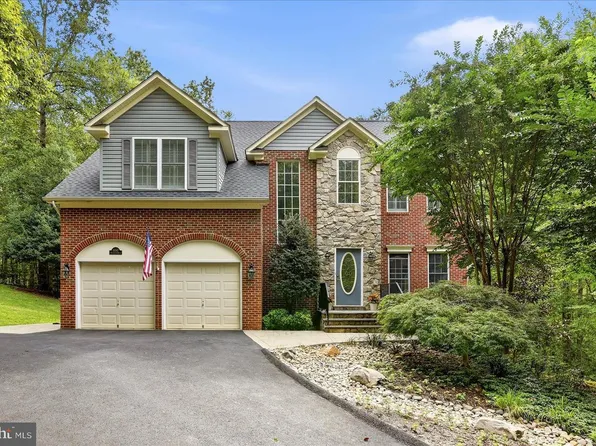 10347 Bear Creek Dr, Manassas, VA 20111