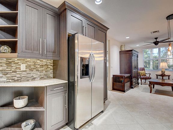 4th image of 4349 Colony View Dr