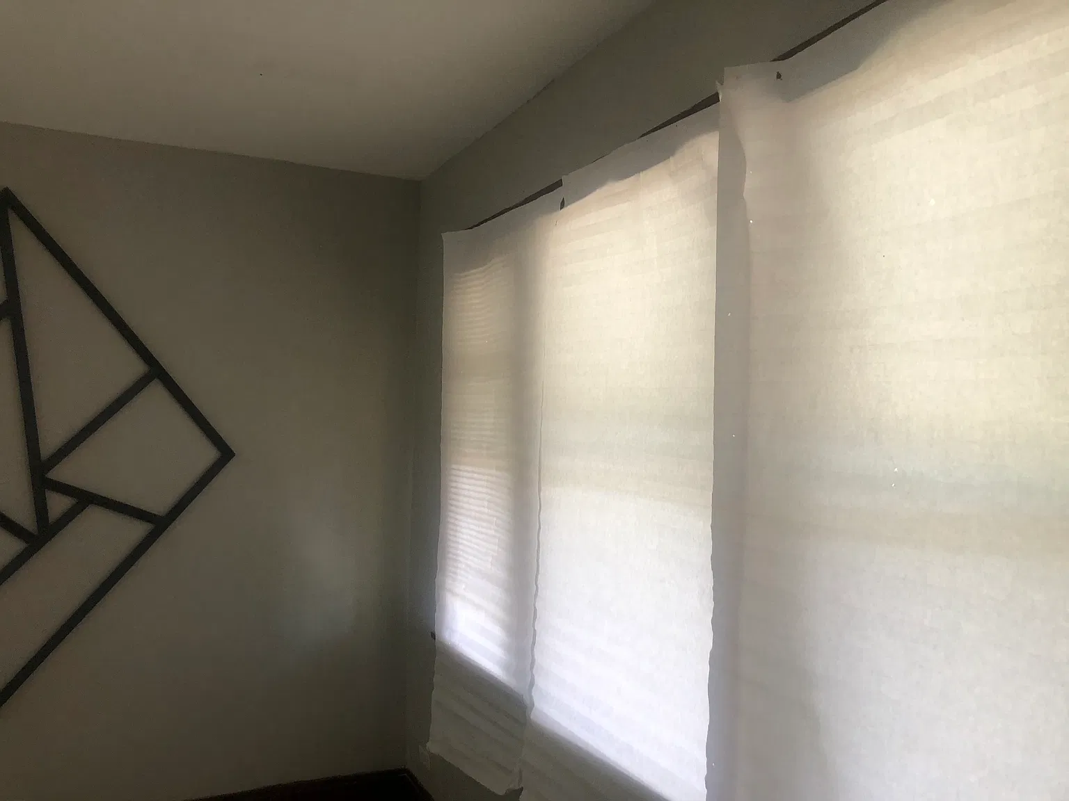 4 bed, 3125 sqft, $2,500 — Photo 2
