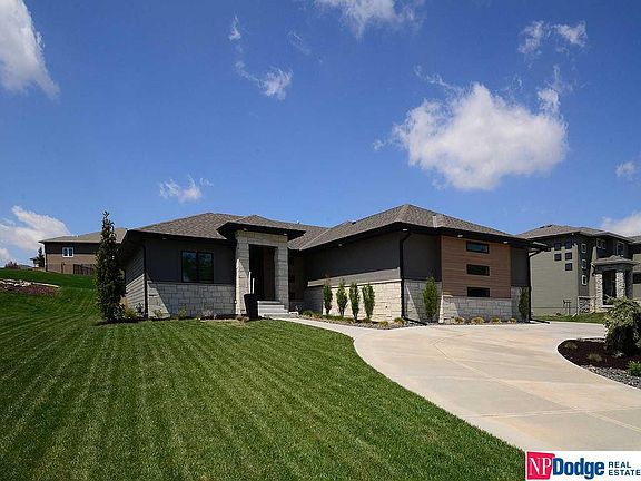 3rd image of 5610 S 208th St