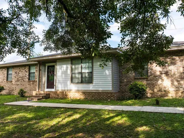 1200 Hidden Terrace Dr, Cantonment, FL 32533