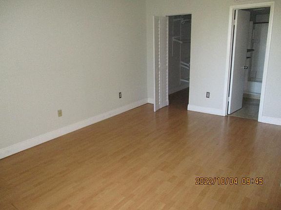5th image of 14221 N Kendall Dr #C-405