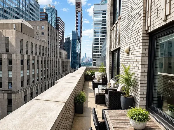 100 Maiden Ln, New York, NY