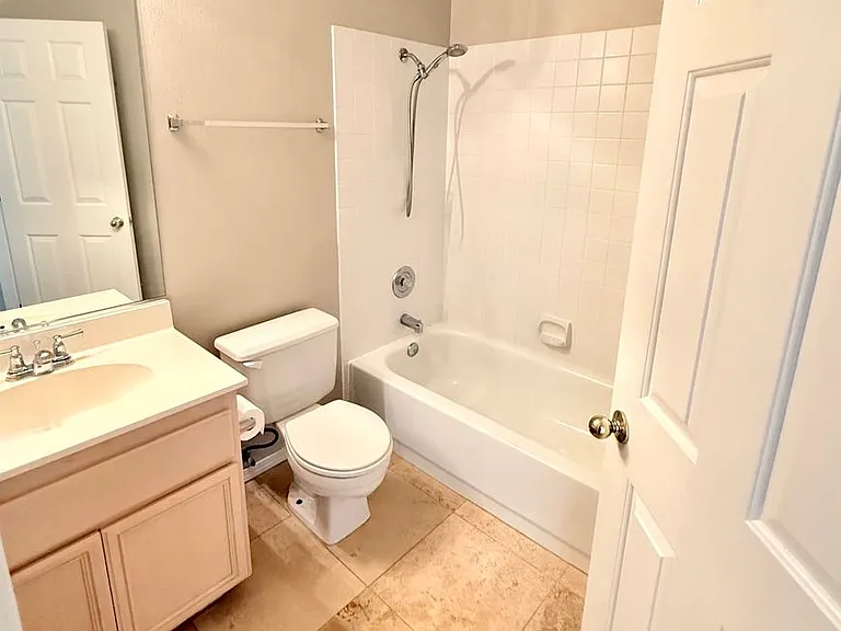 5501 Brittania Dr — Photo 7